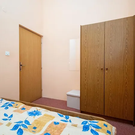 Apartment By The Sea Mandre, Pag - 22885 *